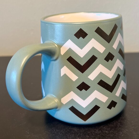 THYME & TABLE Sage Green Stoneware Mug ~ Chevron Design White & Metallic Brass - Picture 3 of 13
